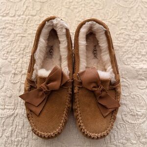 UGG Chestnut Suede Bow Moccasins